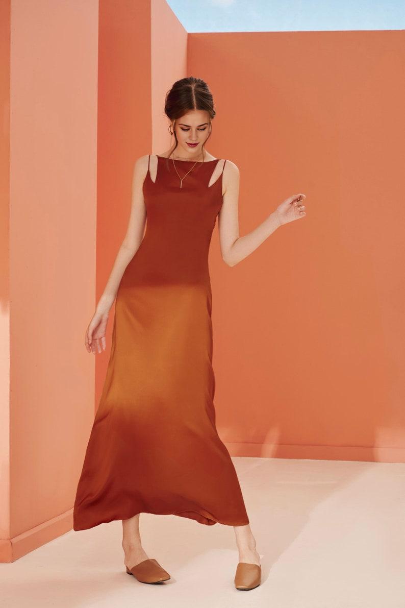 Simple Sleeveless Long Formal Bridesmaid Dress Suitable For Weddings